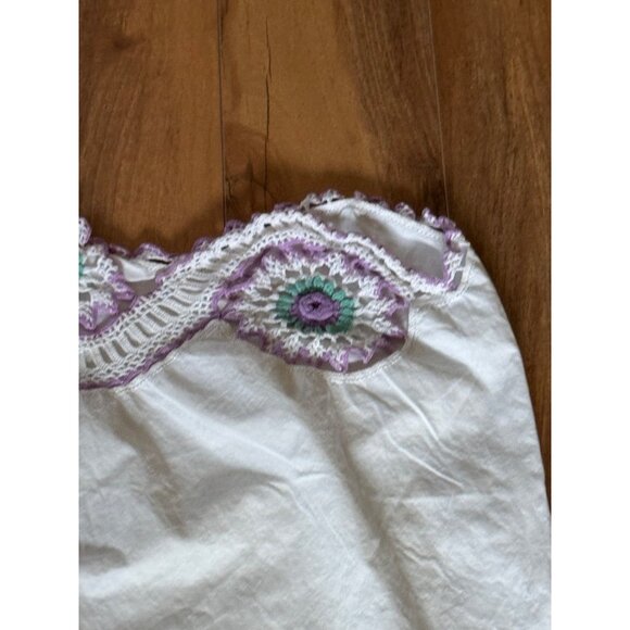Vintage White Pillowcases With Purple & Green Crochet Floral Edge - Picture 6 of 8